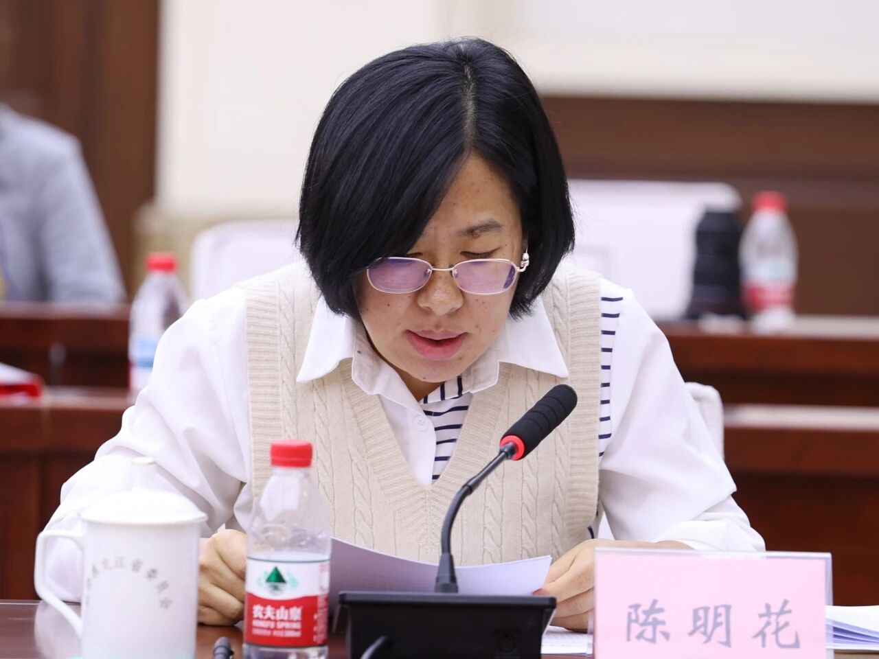 微信图片_2025-12-01_112535_679.jpg 微信图片_2025-12-01_112535_679.jpg